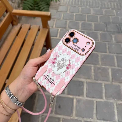 قاب  آیفون فلاور رز صورتی + دو بند ست کوتاه و بلندC007483