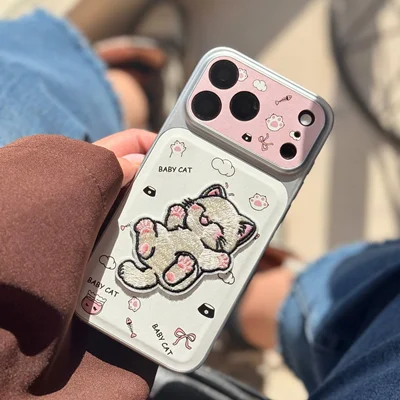 قاب بچه گربه لنزC007692