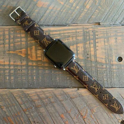 بند اپل واچ چرمی لویی ویتونI000997